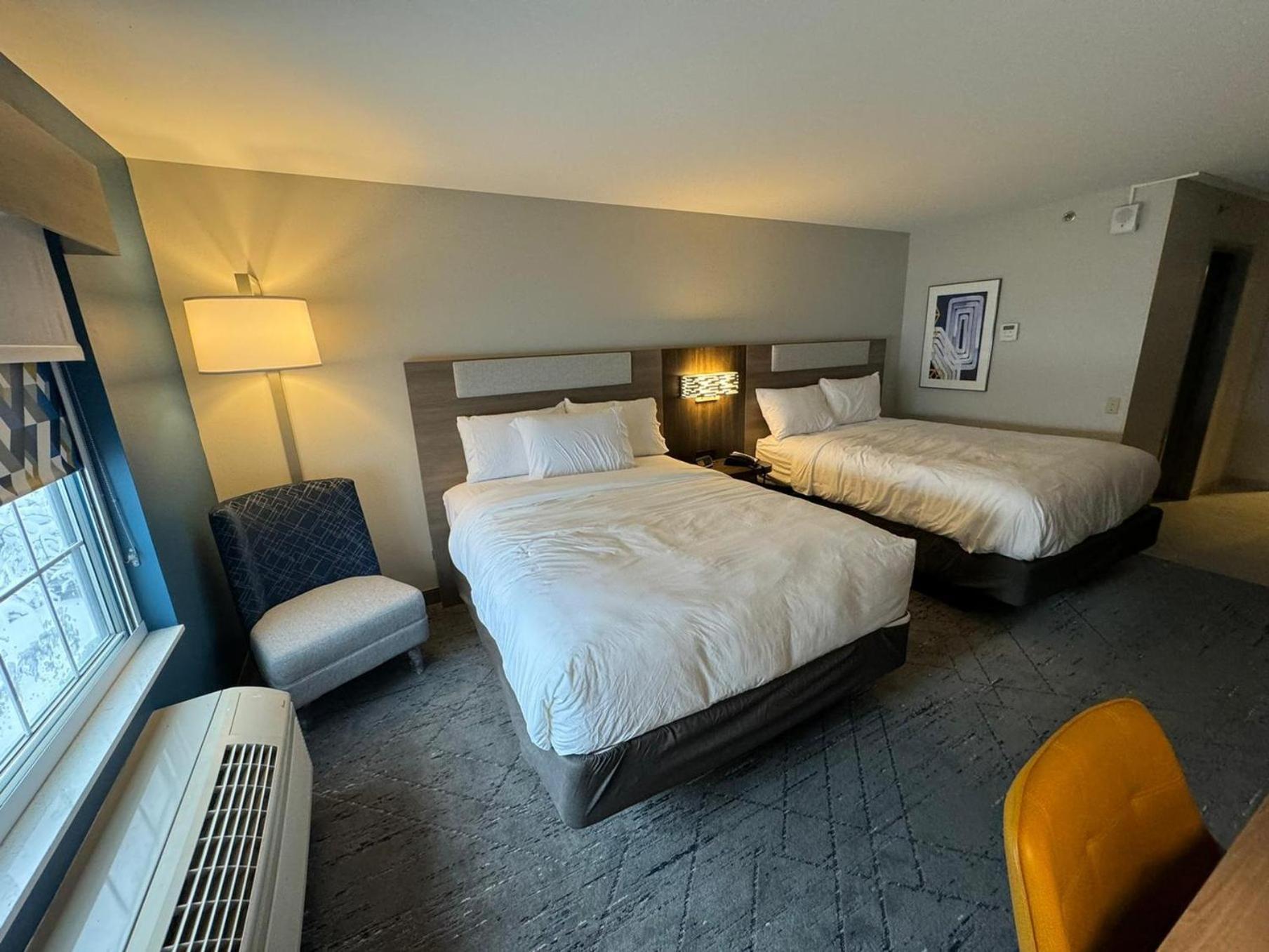 Holiday Inn Express & Suites Port Washington, An Ihg Hotel Exteriör bild